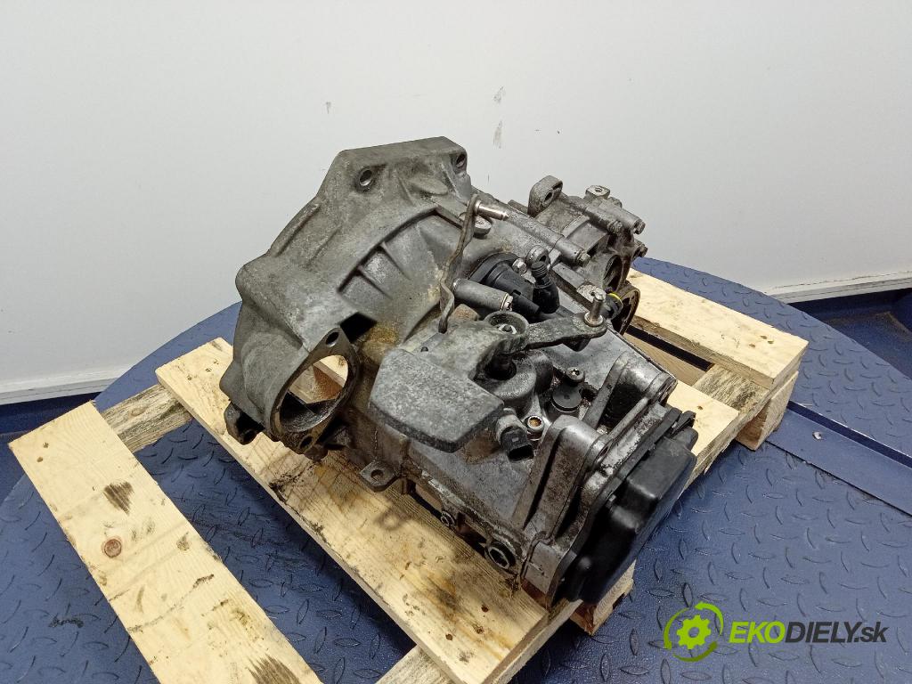 Vw Golf 2006 prevodovka Manualna JCR