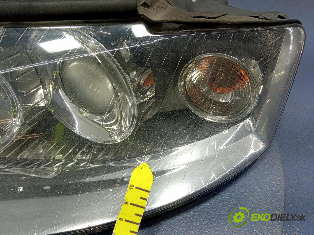 Audi A4 2001 Reflektor: Vľavo: 8E0941003F