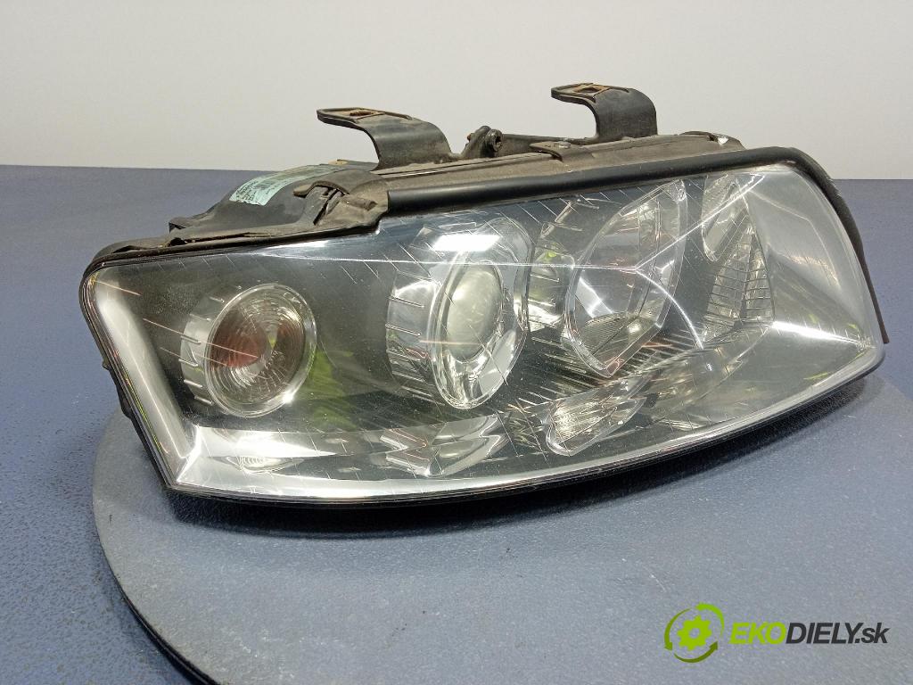 Audi A4 2001 Reflektor: v pravo: 8E0941004F