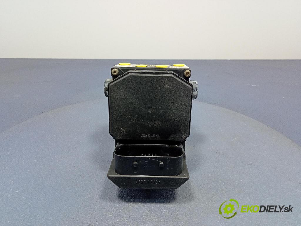 Audi A4 2001 čerpadlo ABS x 8E0614517