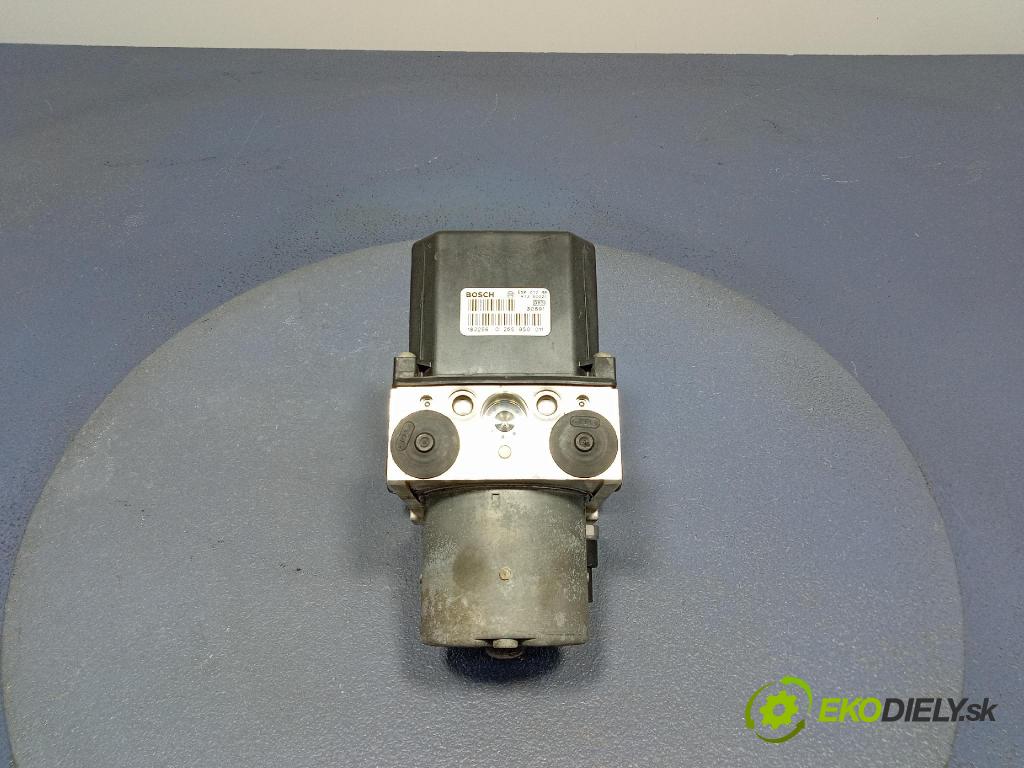 Audi A4 2001 čerpadlo ABS x 8E0614517