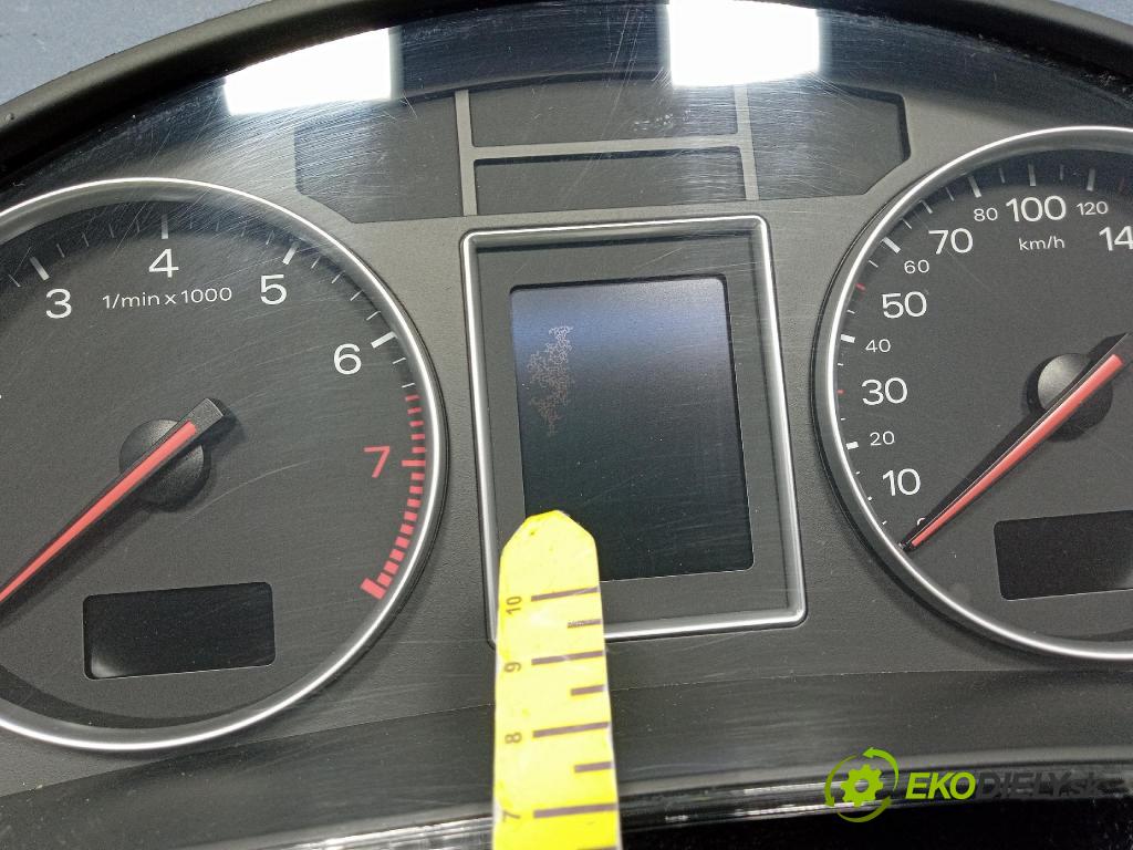 Audi A4 2001 prístrojovka/ budíky 8E0920900F