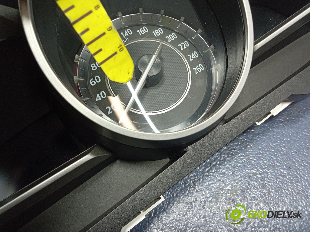 Mazda 3 2014 prístrojovka/ budíky BHR155430