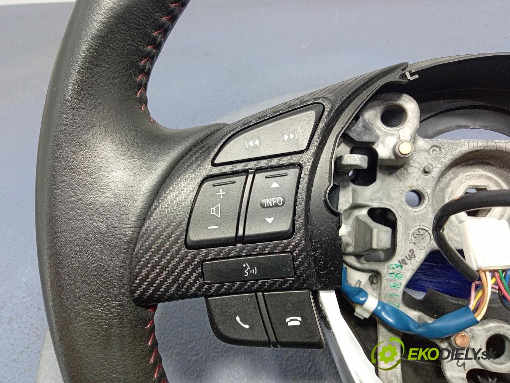 Mazda 3 2014 volant 01