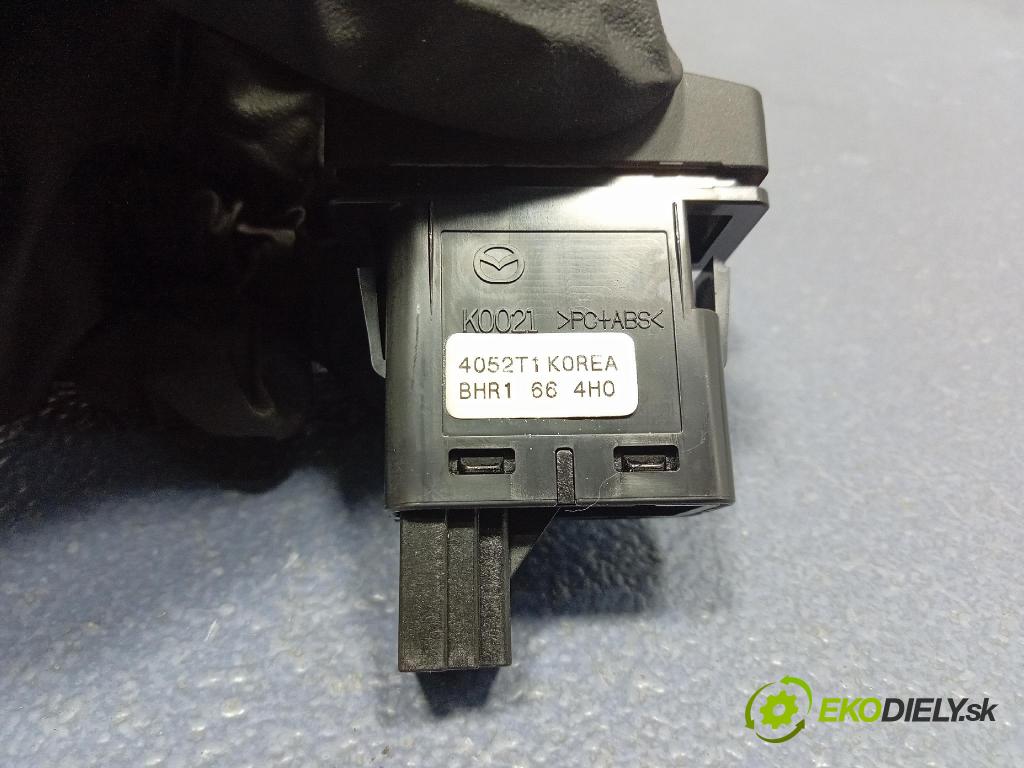 Mazda 3 2014 GRIDS: Prúd vzduchu: Vzduch: BHN26491X