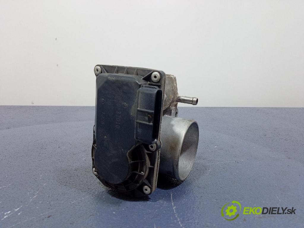 Toyota Corolla 2007 klapka 22030-37010