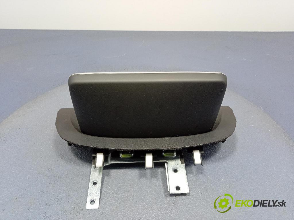 Mazda 3 2014 Zobrazit: Rádio: / GPS BHP1611J0D