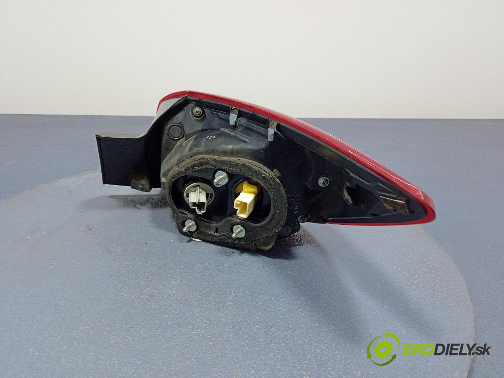 Mazda 3 2014 svetlo / reflektor zad ľavá Vonkajsia: B45D-51160