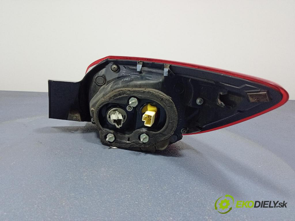 Mazda 3 2014 svetlo / reflektor zad ľavá Vonkajsia: B45D-51160