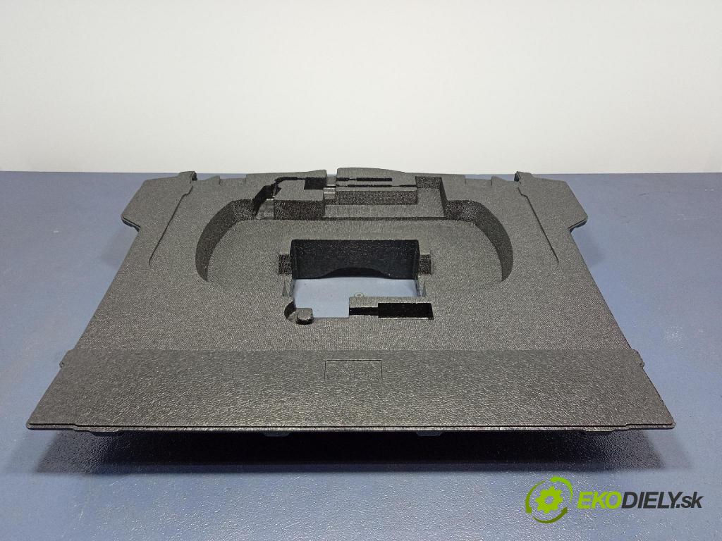 Mazda 3 2014 koberec do auta BHS2688MX
