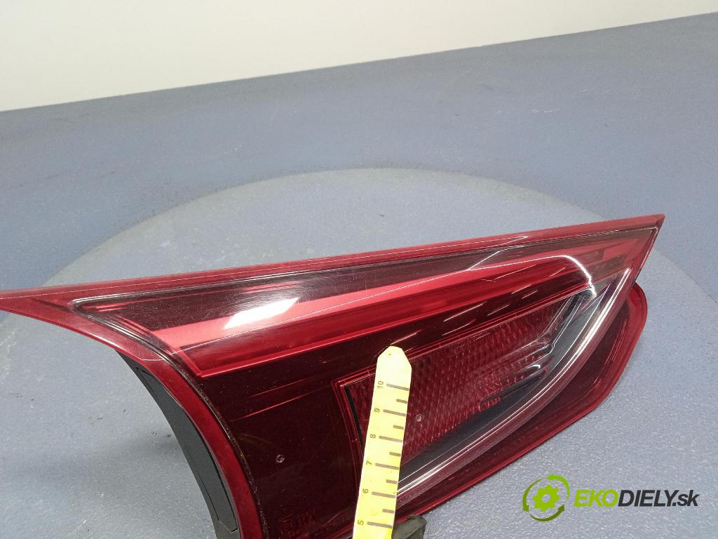 Mazda 3 2014 svetlo / reflektor zad ľavá Vnútri: B45C-513F0