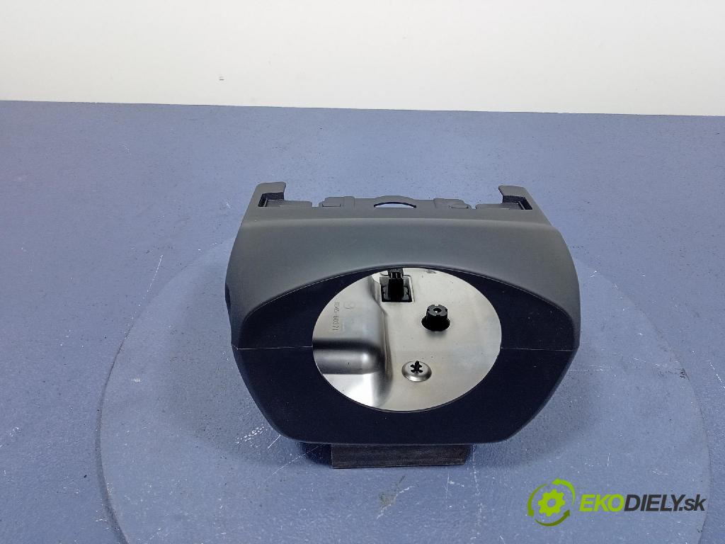 Mazda 3 2014 kryt Plast: Interiéry: KD45-60221