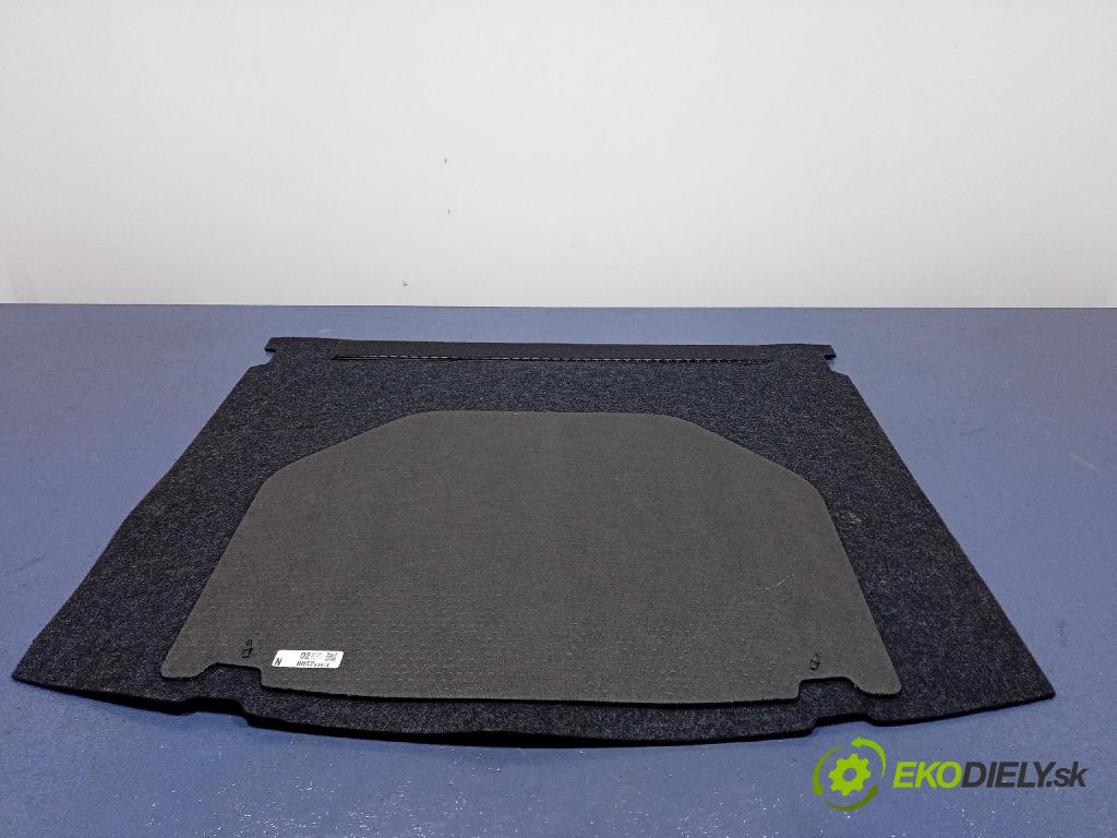 Mazda 3 2014 koberec do auta BHS26881X