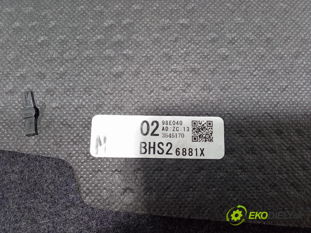 Mazda 3 2014 koberec do auta BHS26881X