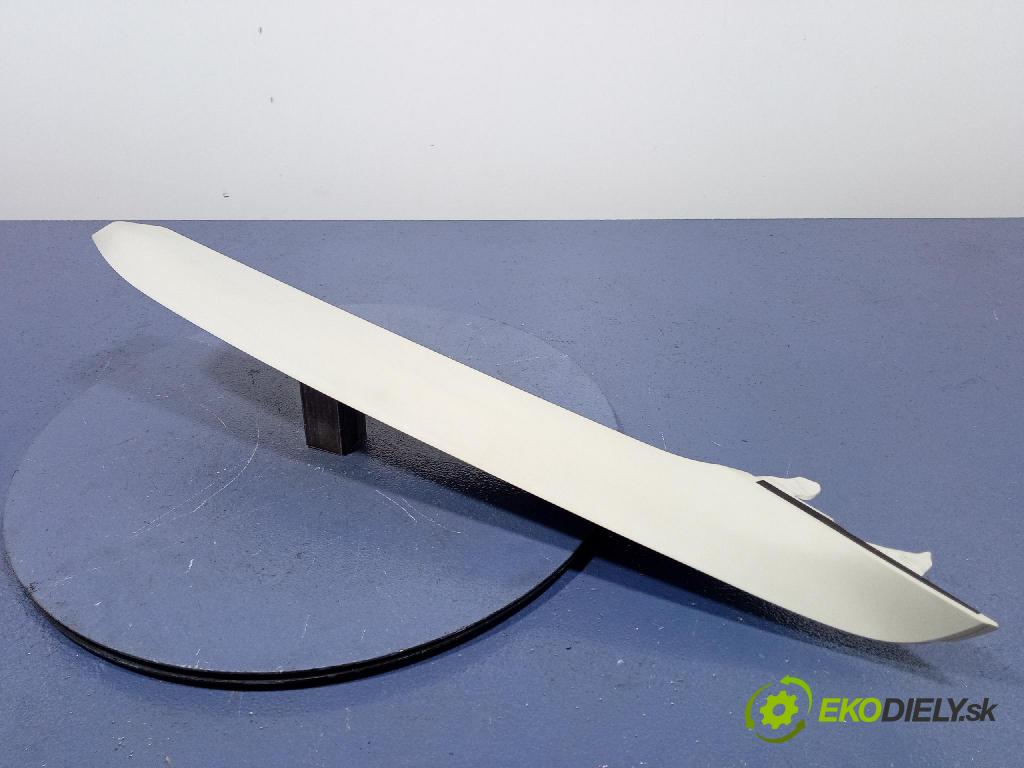 Mazda 3 2014 kryt Plast: Interiéry: BHN9-68160