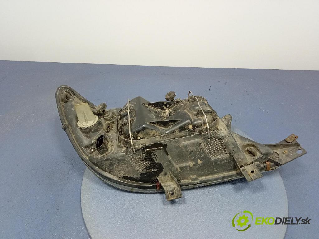 Mercedes-benz Sprinter 311 cdi 2003 Reflektor: Vľavo: 440-1137L