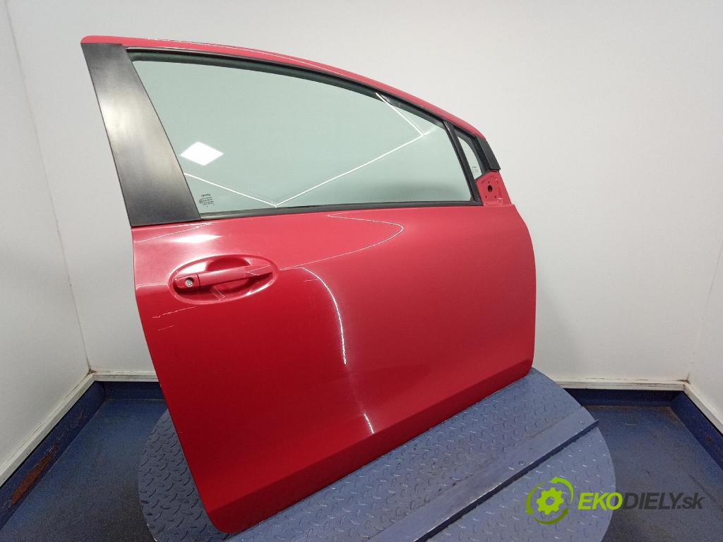 Toyota Yaris 2008 dvere Predné pravé