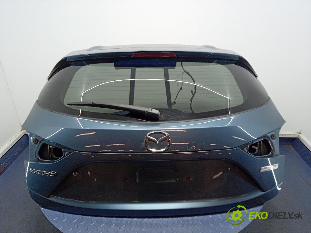 Mazda 3 2014 zadna dveře kufra: kufra: