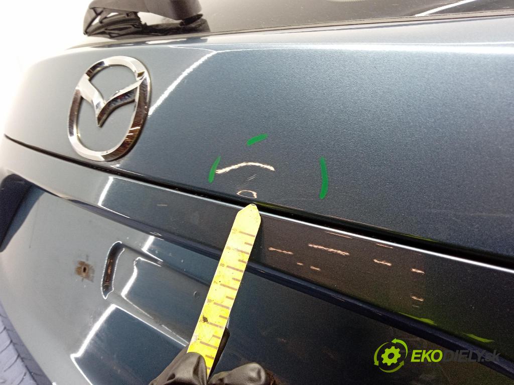 Mazda 3 2014 zadna dveře kufra: kufra:
