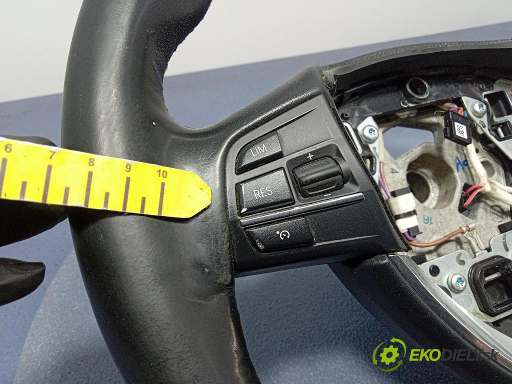 Bmw Seria 5 2013 volant 01