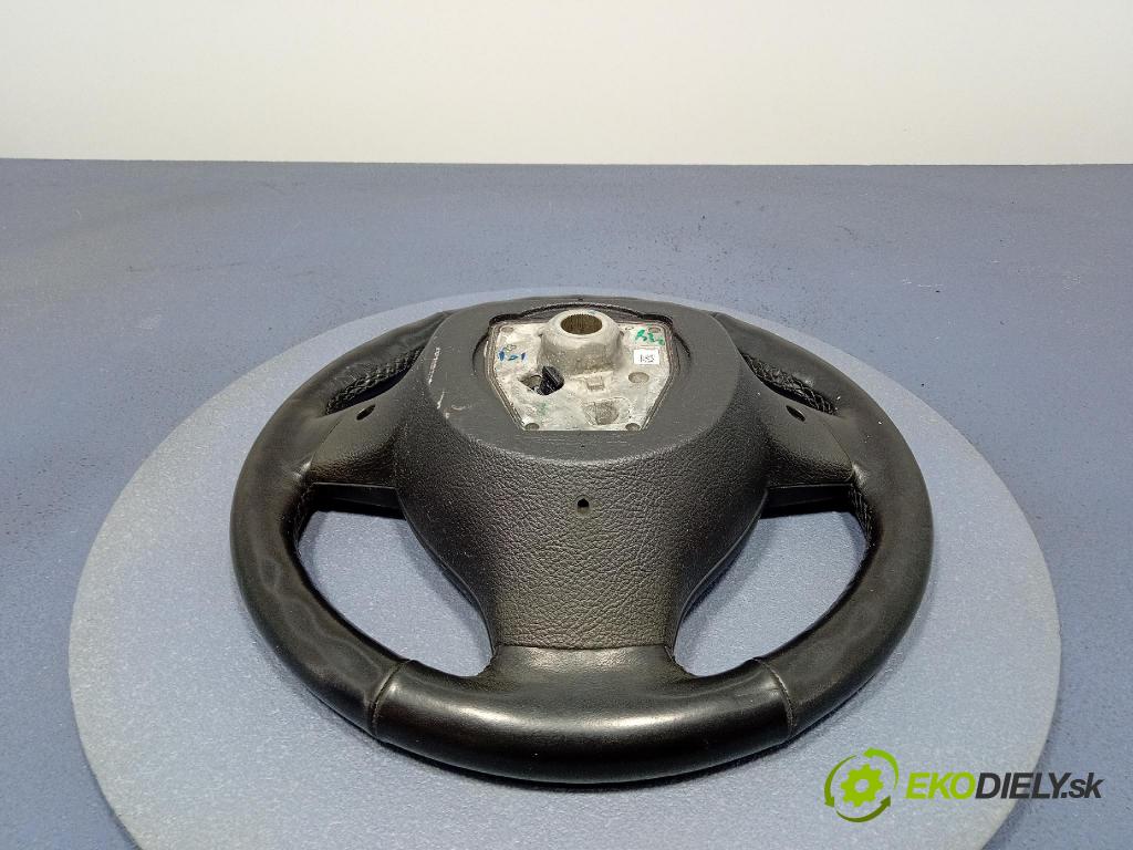 Bmw Seria 5 2013 volant 01