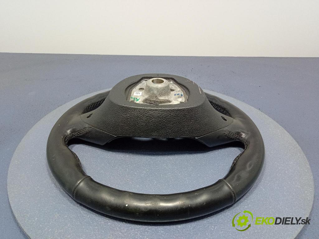 Bmw Seria 5 2013 volant 01