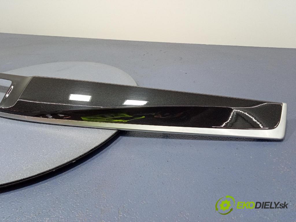 Bmw Seria 5 2013 lišta Dekoratívne: Vnútri: 9166649