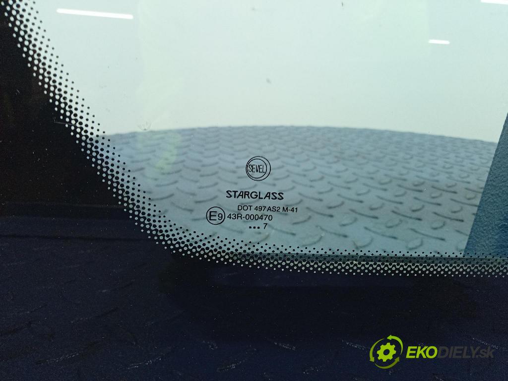 Citroen Jumpy 2007 sklo dvere zad Prava: