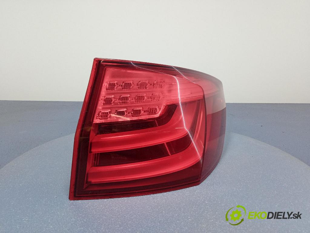 Bmw Seria 5 2013 svetlo / reflektor zad Prava: Vonkajsia: 7203234