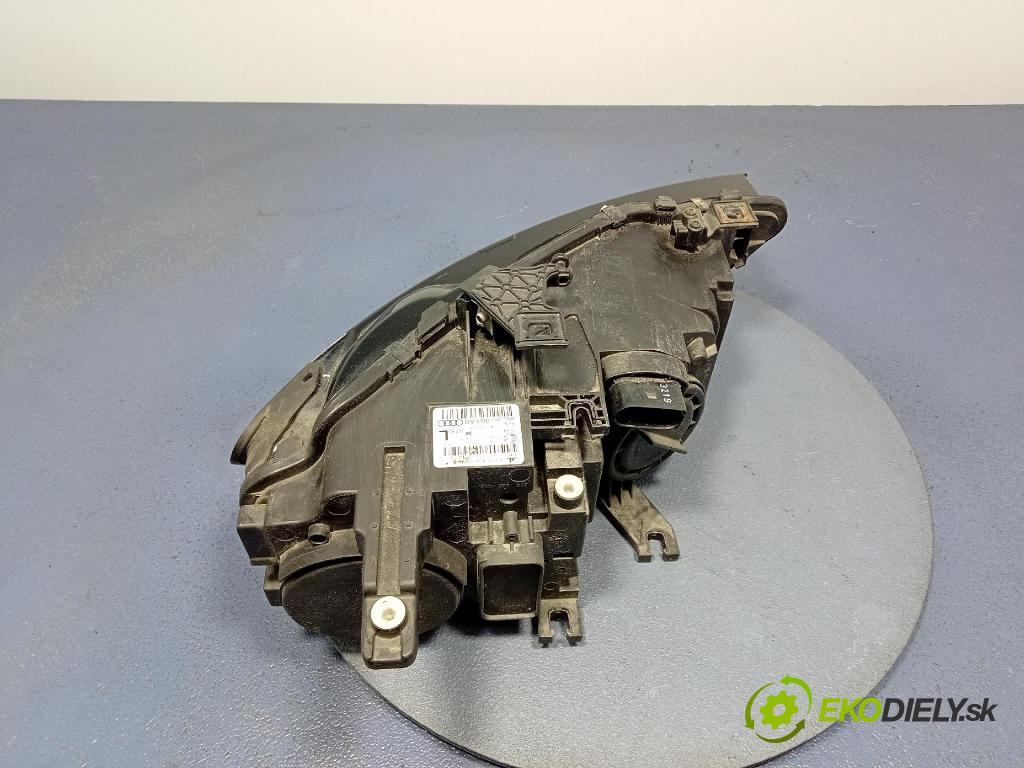 Audi A4 0 Reflektor: Vľavo: 8K0941003AB