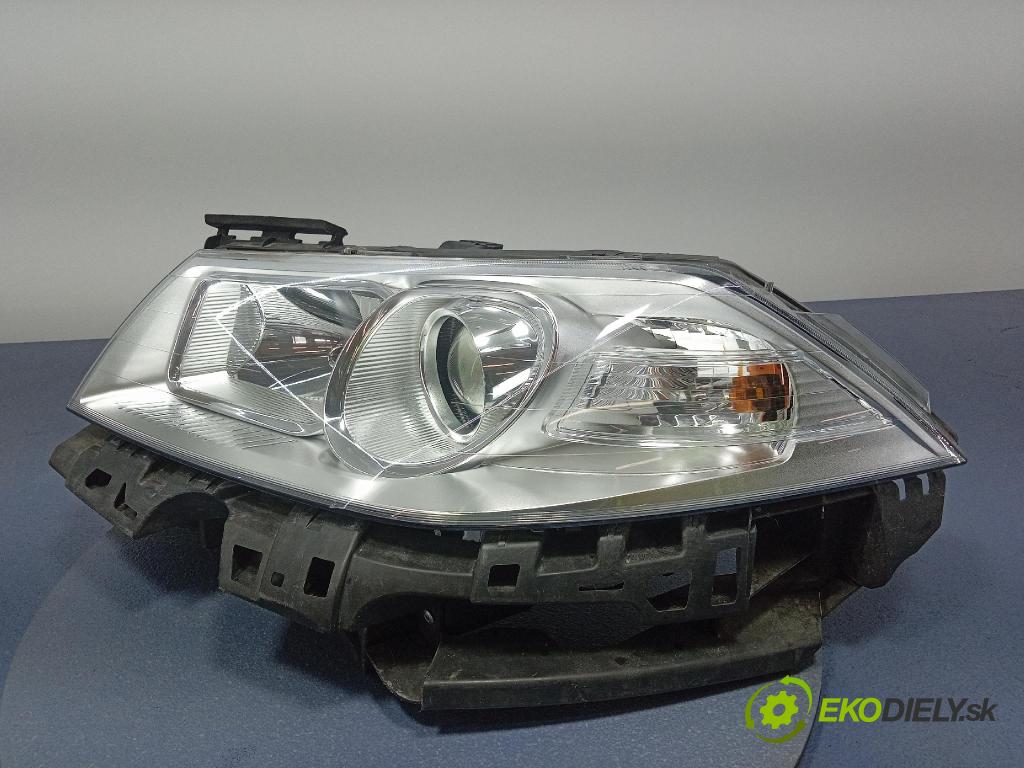 Renault Megane 2006 Reflektor: Vľavo: 89312739