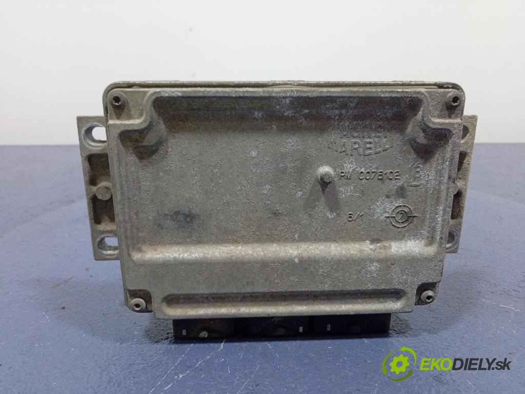 Peugeot 807 2009 riadiaca jednotka Motor: 9664981980