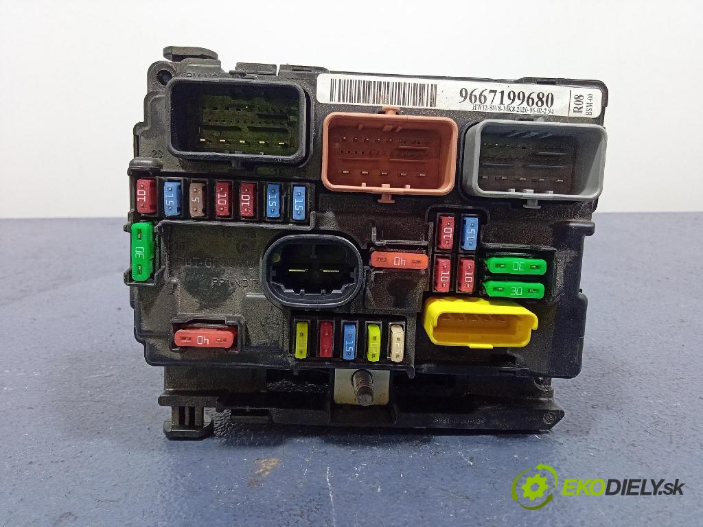 Peugeot 807 2009 skrinka Poistky: 9667199680