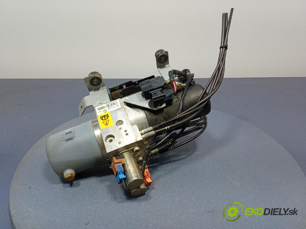 Renault Megane 2006 čerpadlo Hydraulicky: 8200149739