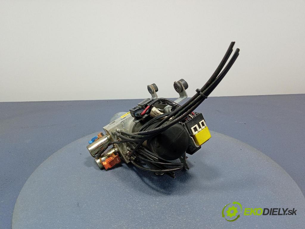 Renault Megane 2006 čerpadlo Hydraulicky: 8200149739