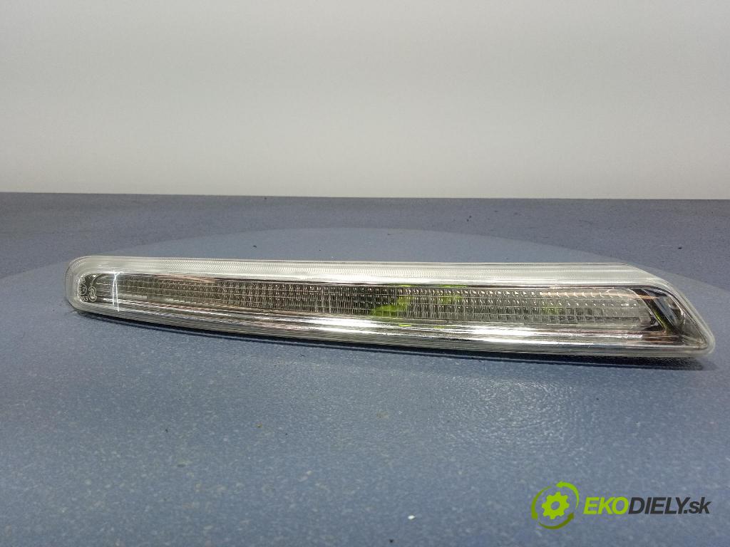 Peugeot 807 2009 Smer: Predné v pravo: 01