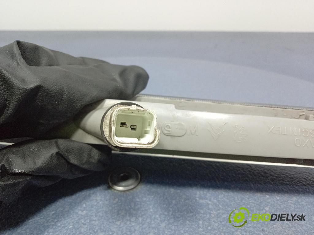 Peugeot 807 2009 Smer: Predné v pravo: 01