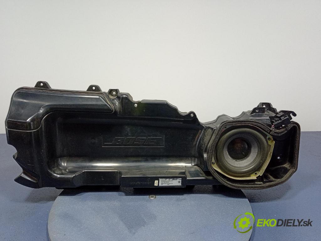 Audi A6 2005 Reproduktor / Subwoofer: 4F0035381C