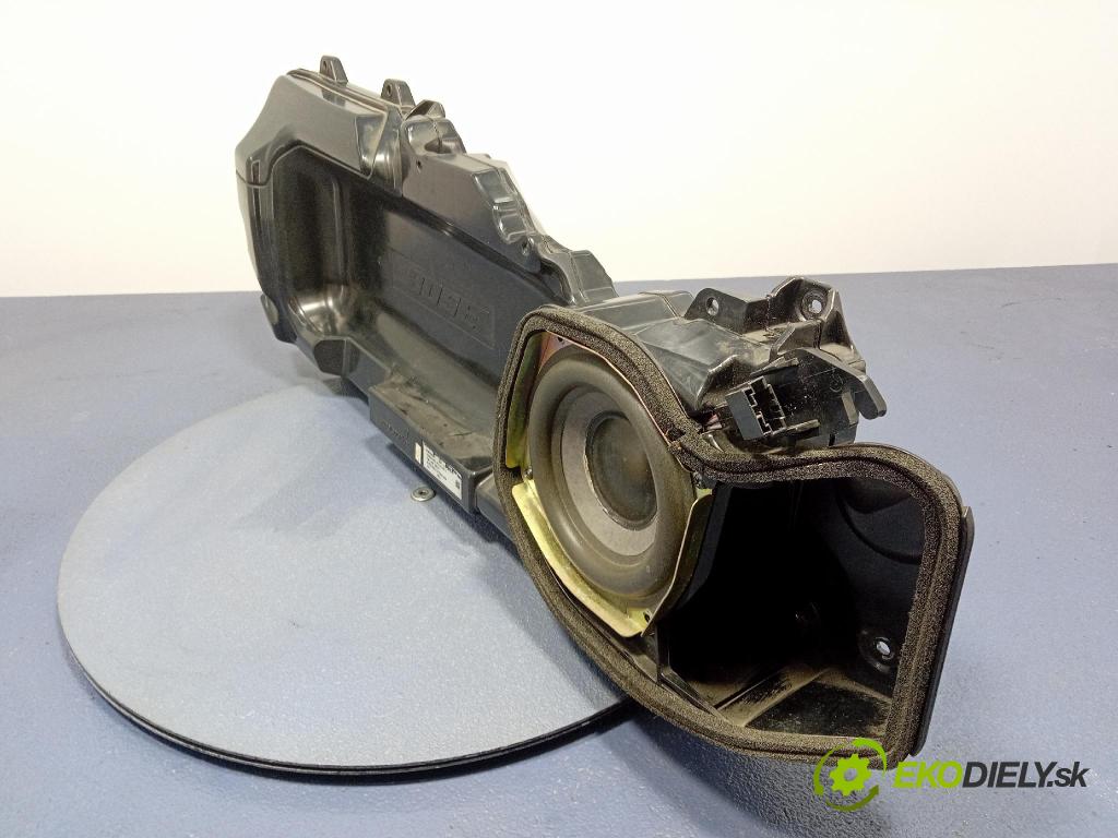 Audi A6 2005 Reproduktor / Subwoofer: 4F0035381C
