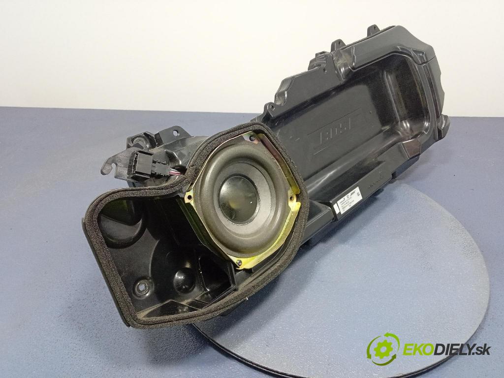 Audi A6 2005 Reproduktor / Subwoofer: 4F0035382C