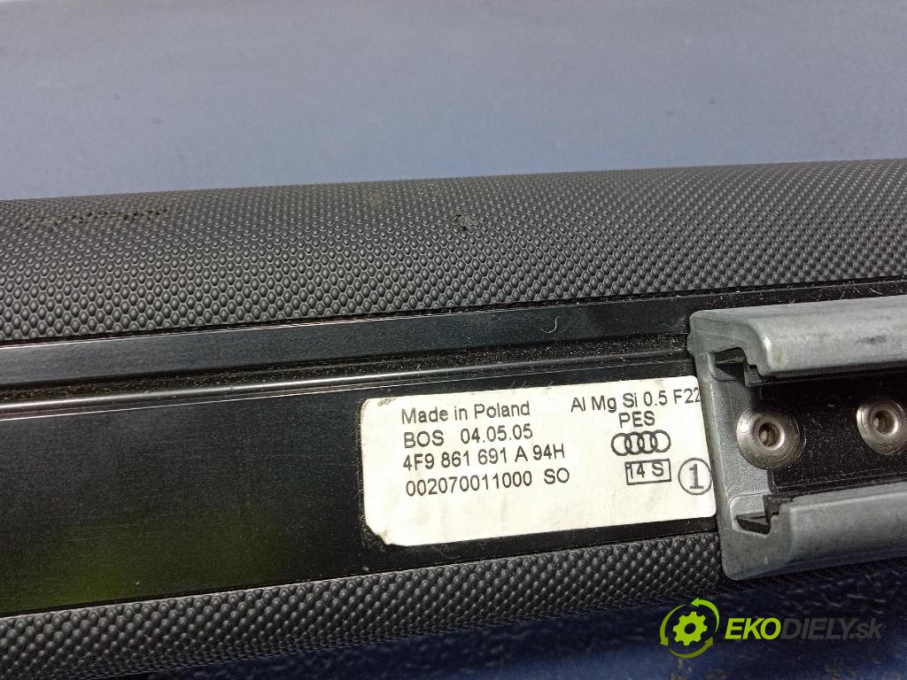 Audi A6 2005 sietka 4F9861691A