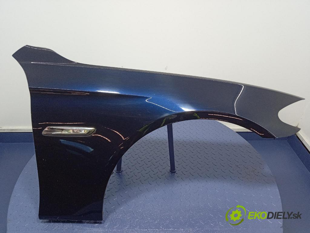 Bmw Seria 5 2013 blatník Predné v pravo: