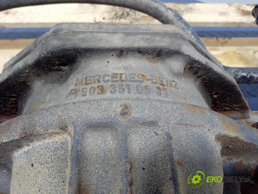 Mercedes-benz Sprinter 311 cdi 2003 Most: Zadný: 9033510005