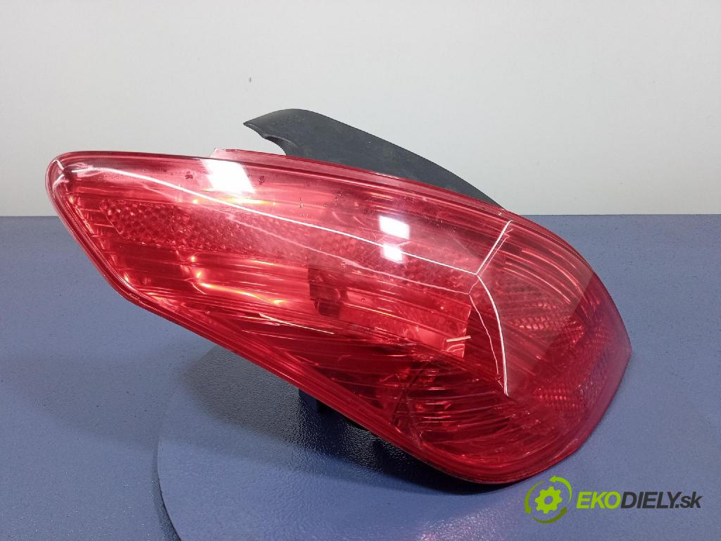 Peugeot 308 2007 svetlo / reflektor zad ľavá Vonkajsia: 9680425780