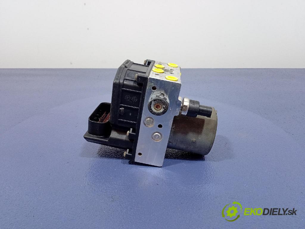 Audi A4 2002 čerpadlo ABS x 8E0614517