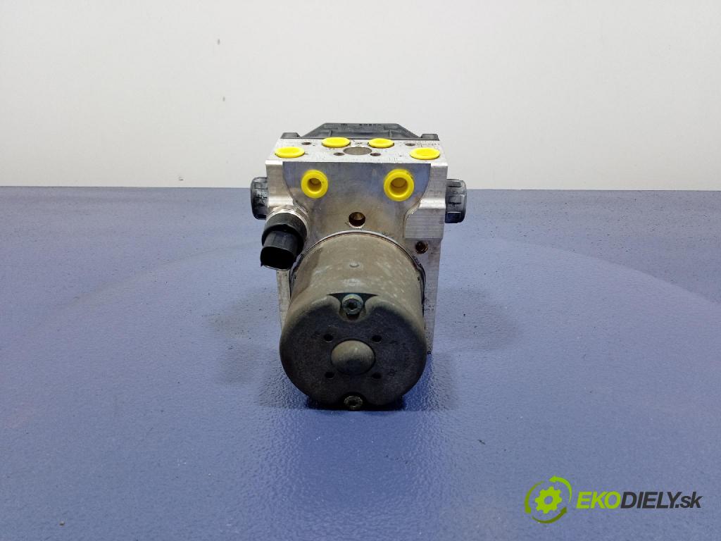 Audi A4 2002 čerpadlo ABS x 8E0614517