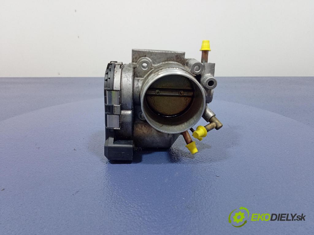 Audi A4 2002 klapka 06B133062H