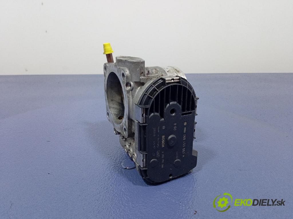 Audi A4 2002 klapka 06B133062H