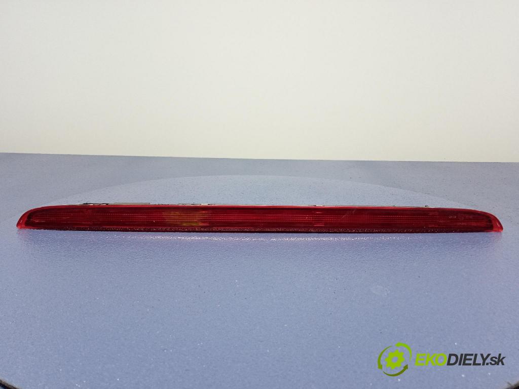 Audi A6 2005 Svetlo: Stop: 0315870