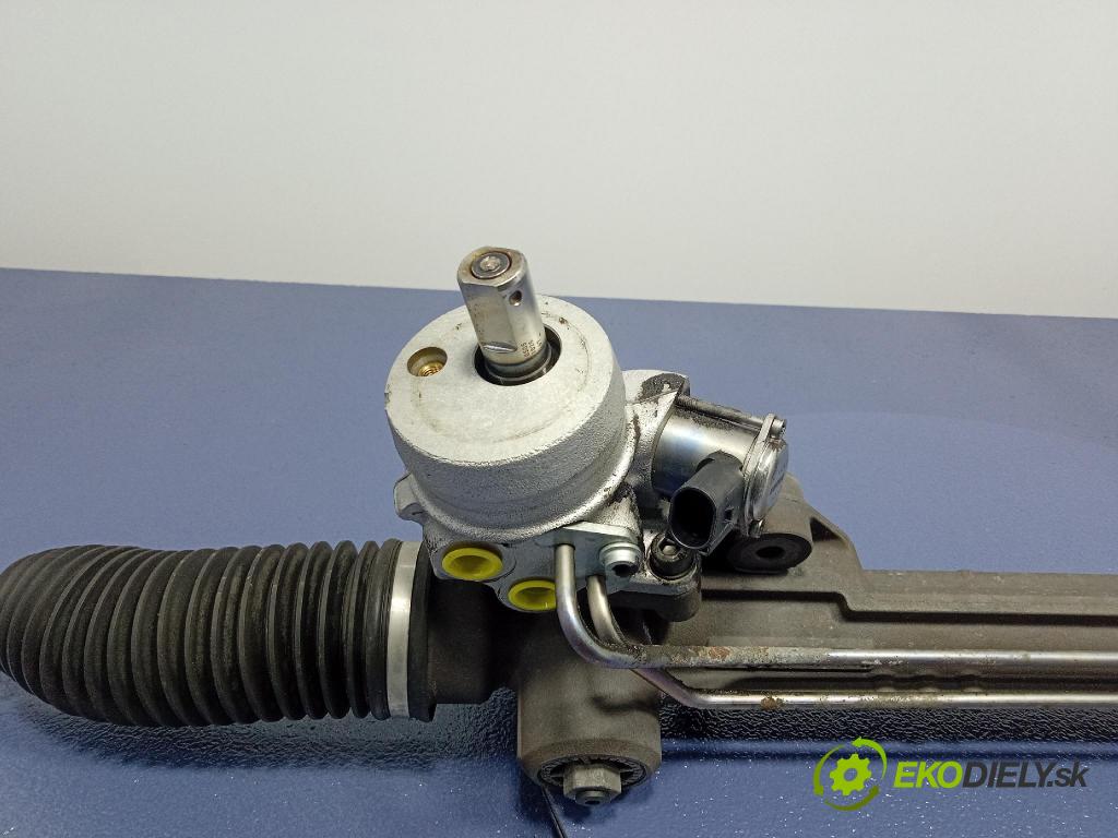 Audi A6 2005 Ozubené kolo: volant 4F1422065R